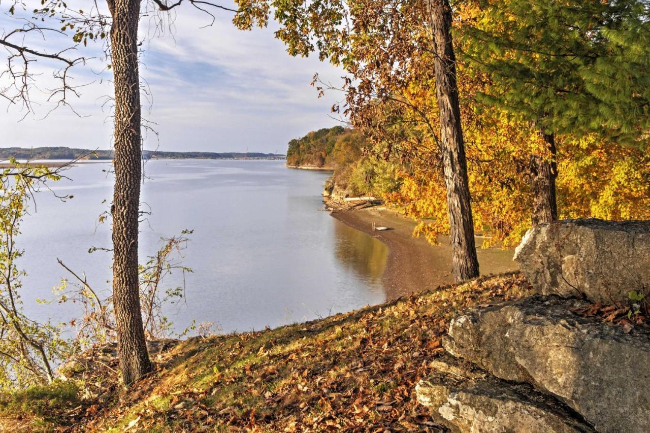 Captivating Cadiz Hideaway With Deck On Lake Barkley Eksteriør bilde